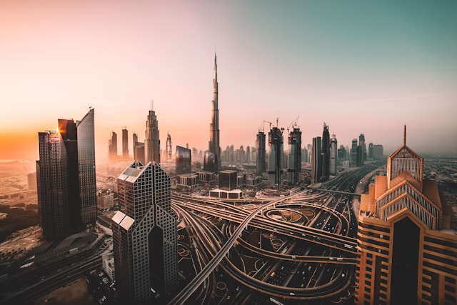 The Role of Smart Infrastructure in the Development of Future Cities in the UAE
